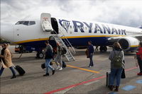 Boeing 737-800, EI-FOE, Galileo Galilei Airport, Pisa