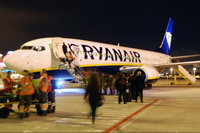 Boeing 737-800, EI-DPO, Francisco S&agrave; Carneiro Airport, Porto