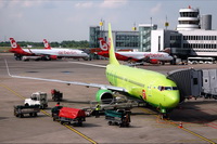 Boeing 737-800, VP-BDH, Duesseldorf International Airport