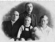 �������